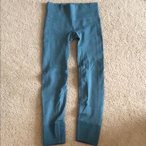 Lululemon Ebb to Street Tights/Leggings